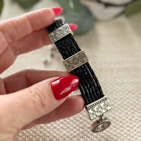 BRIGHTON French Quarter Ophelia Leather Toggle Bracelet • J30590 • Etched Silver - Picture 4 of 13